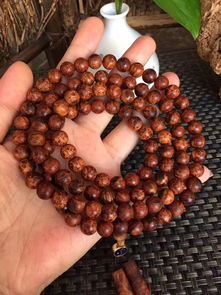 崖柏手串當中的極品,非滿瘤疤莫屬